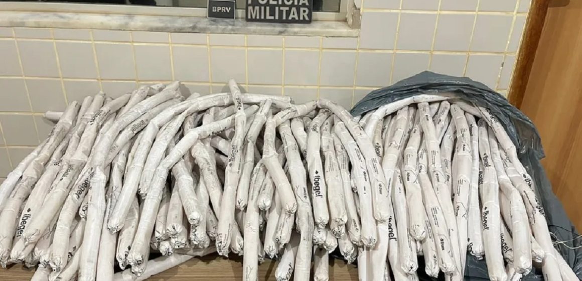 Em Canaã dos Carajás, mais de 140 bananas de dinamite são encontradas dentro de carro