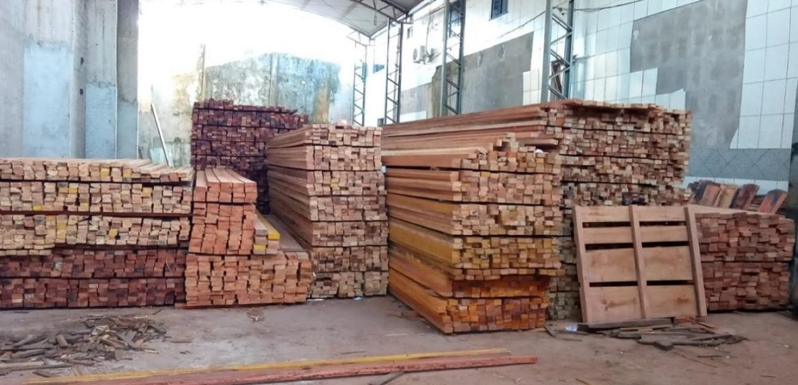 Em Castanhal, 340 metros cúbicos de madeira são apreendidos