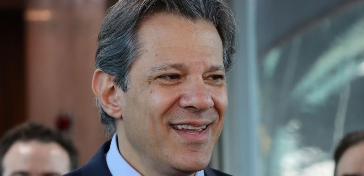 Haddad comemora crescimento do PIB superior ao projetado
