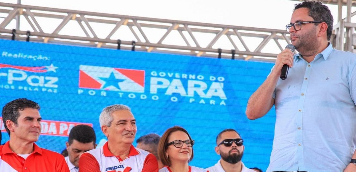 Erick Monteiro comemora aniversário de Óbidos com entrega de obras