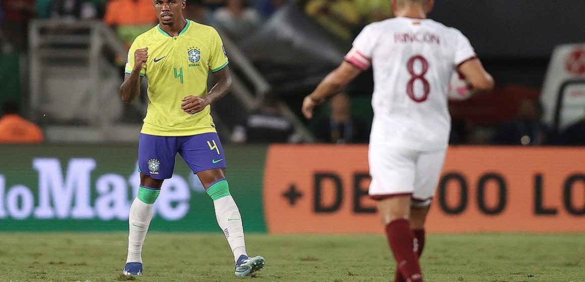 Brasil empata com a Venezuela nas Eliminatórias da Copa