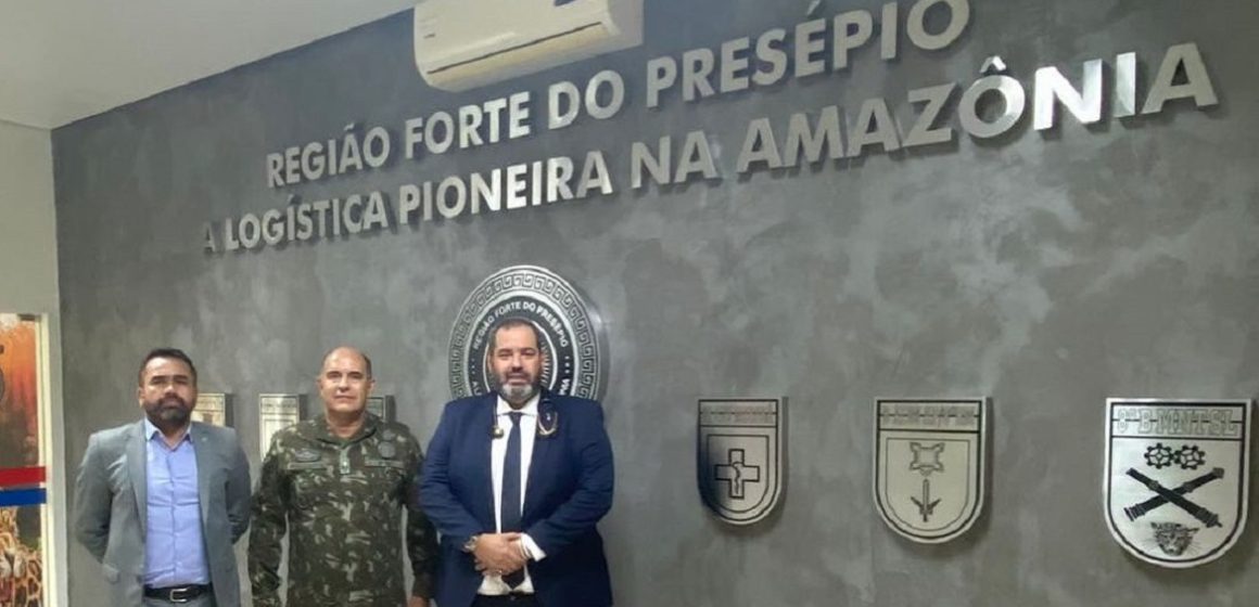 Dr. Eduardo Werneck reúne com o Exército de Belém
