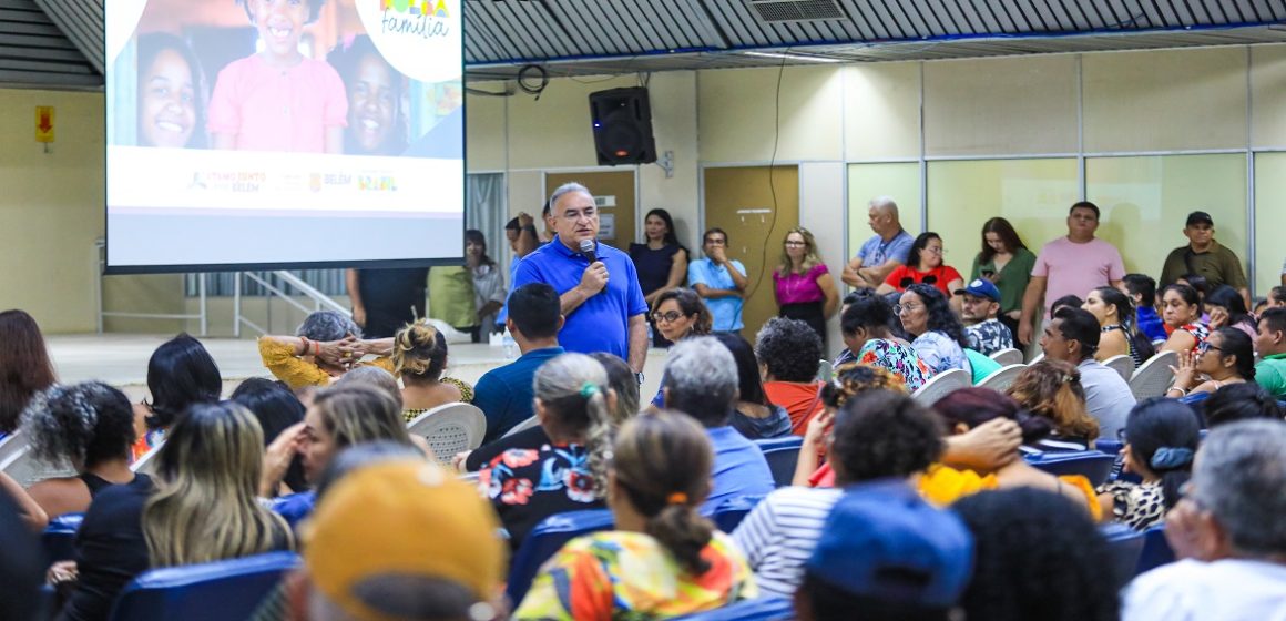 Edmilson reúne com beneficiários do Bolsa Família