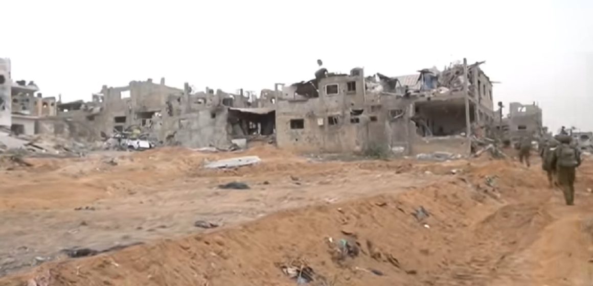 Israel ataca mais 300 alvos em Gaza e Hezbollah no Líbano