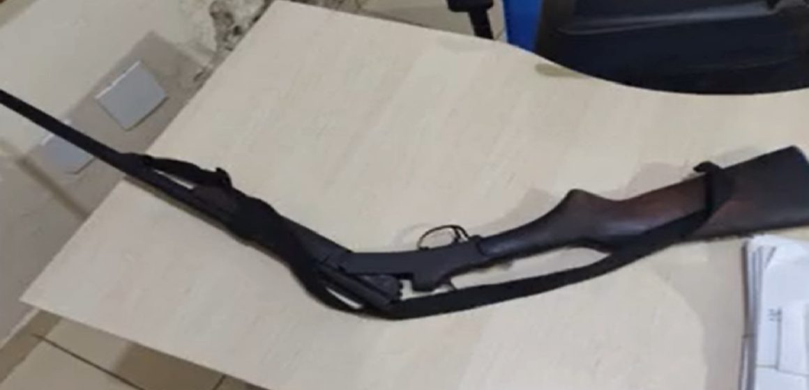 Em Itupiranga, jovem armado é preso após invadir escola por vingança