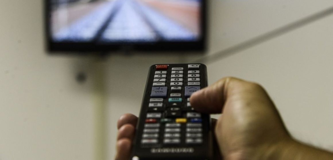 Governo lança plano para ampliar serviços de rádio e televisão