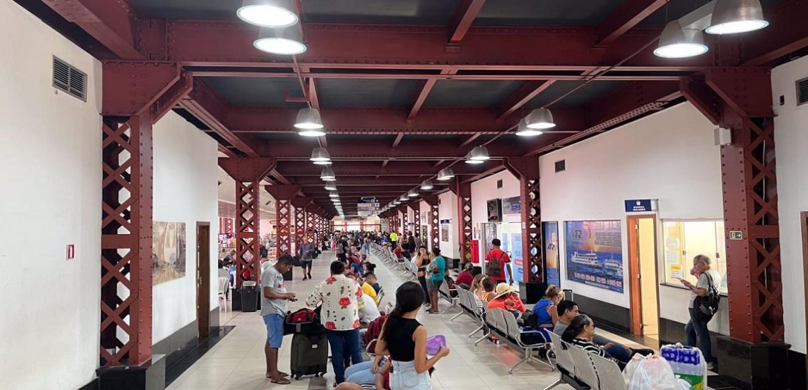Terminal Hidroviário de Belém recebe romeiros de vários municípios para o Círio