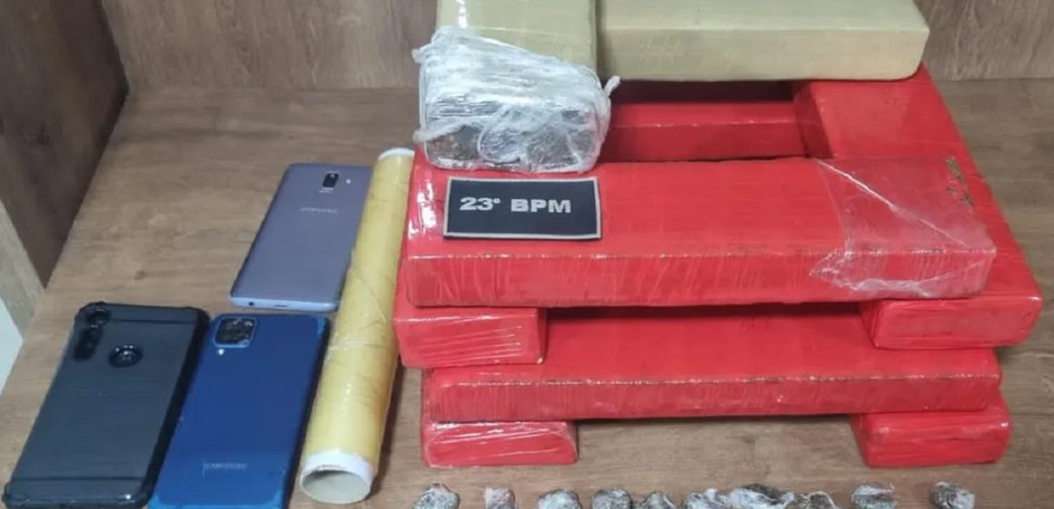 Em Parauapebas, cadeirante é preso e adolescente é apreendida por tráfico de drogas