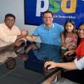 Júnior Ferrari recebe lideranças políticas