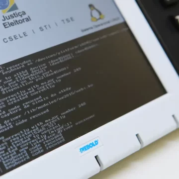 TSE inicia teste público das urnas eletrônicas para eleições de 2024