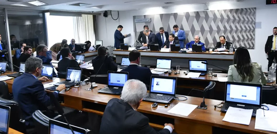 CCJ do Senado aprova penas mais duras para crimes contra crianças
