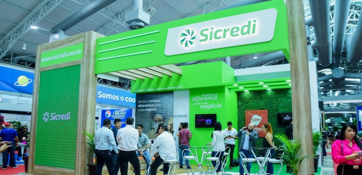 Sicredi apresenta soluções financeiras a empreendedores durante a Feira Pará Negócios