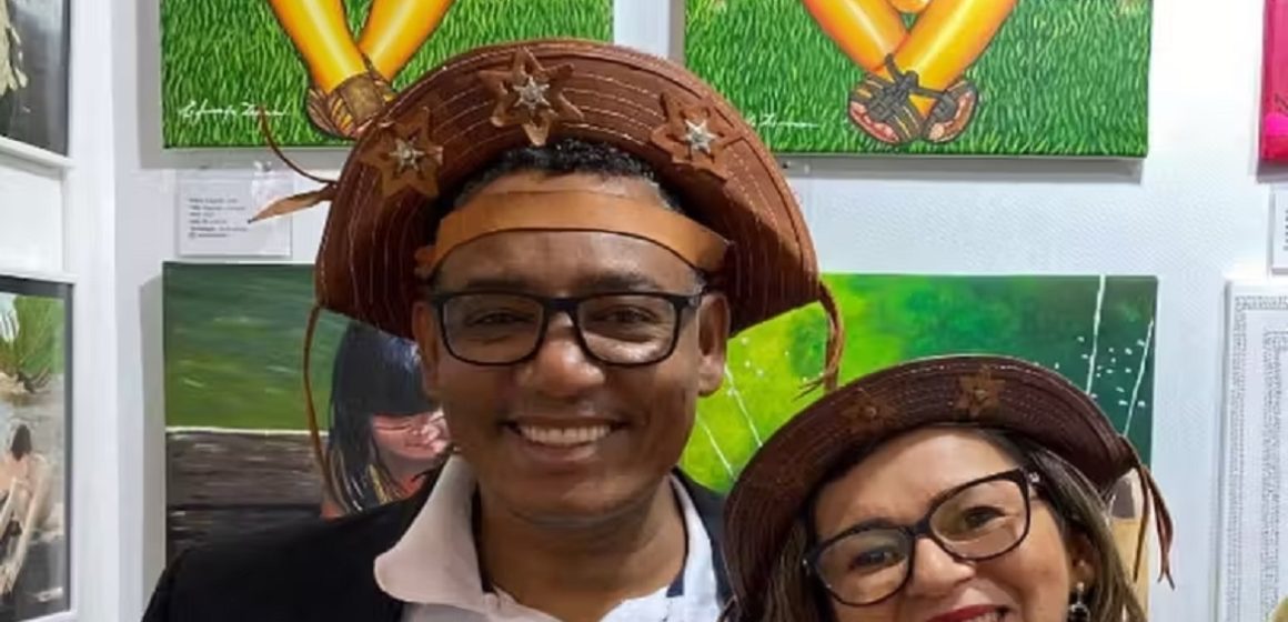 Brasileiro que era frentista expõe obras no Louvre