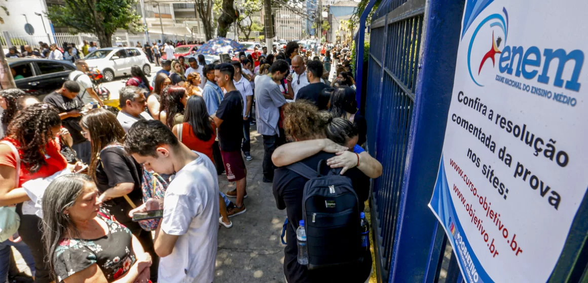 Bancada ruralista pede a anulação de três perguntas do Enem e diz que há cunho ideológico em questões