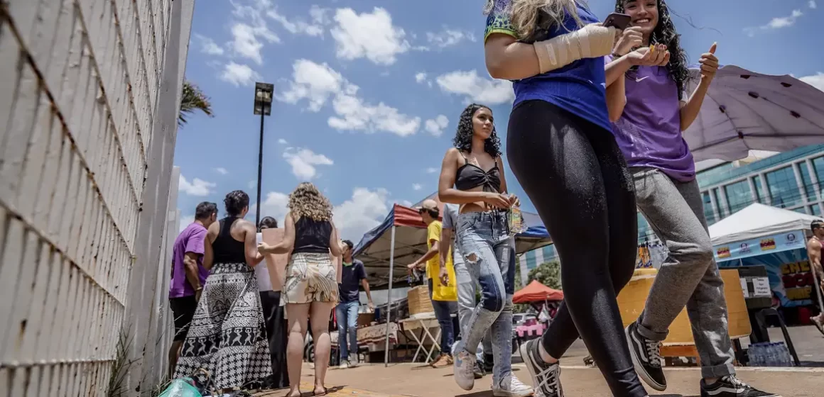 Um em cada três alunos inscritos não compareceu ao segundo dia do Enem