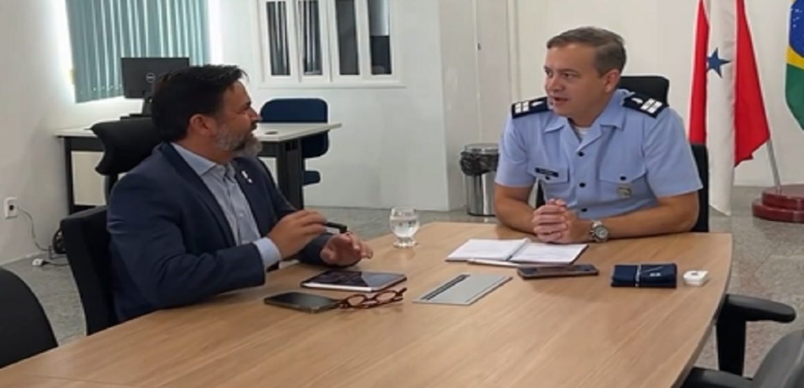 Rubens Magno avança parceria com o Colégio Rêgo Barros