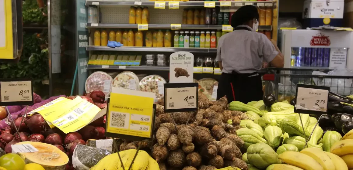 Preço dos alimentos fecha em queda no Brasil