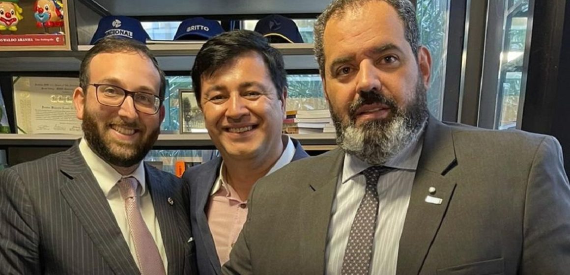 Dr. Eduardo Werneck firma novas parcerias