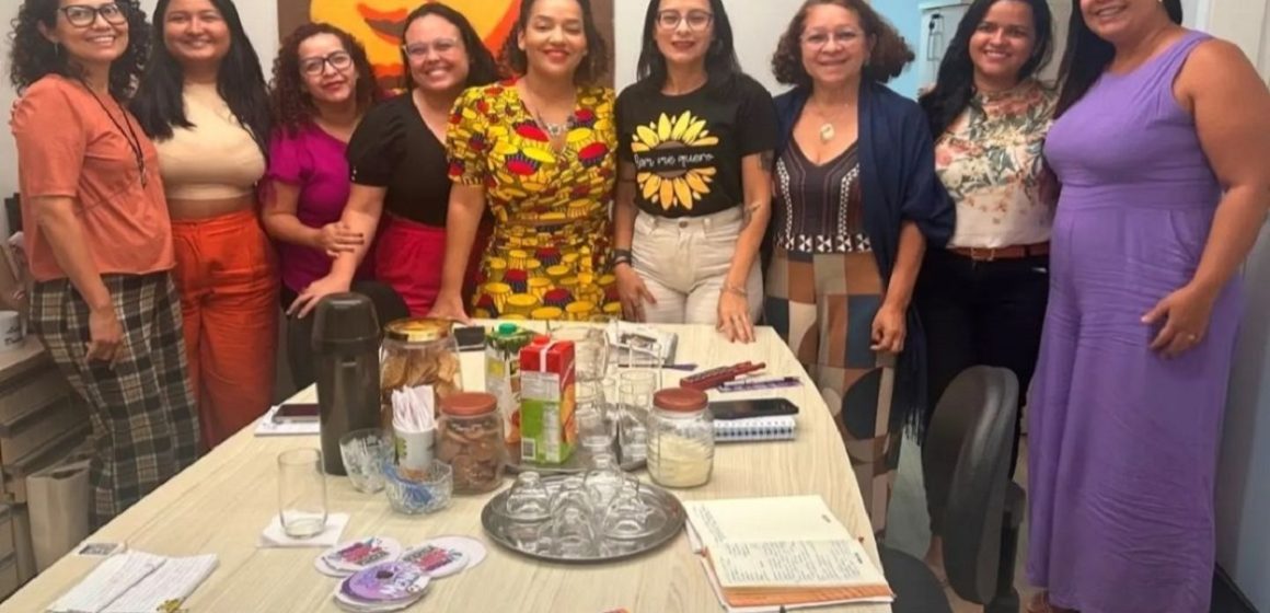 Lívia Duarte reúne com Comissão de Formação Profissional em Serviço Social, do Conselho Regional de Serviço Social