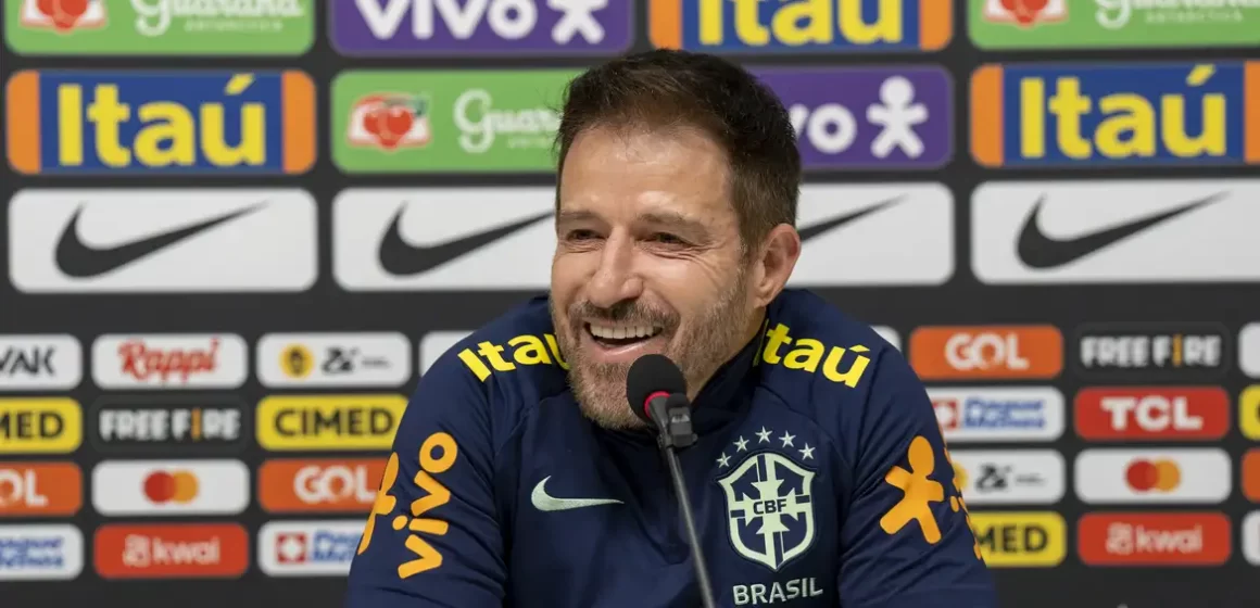 Ramon Menezes convoca jogadores para a seleção brasileira sub-23 para o Pré-Olímpico