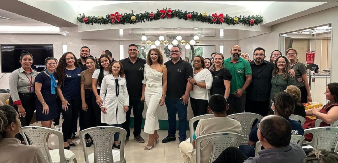 Adair Neves em última reunião do ano com colaboradores