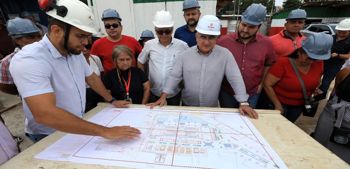 Edmilson visita obras do mercado São Brás