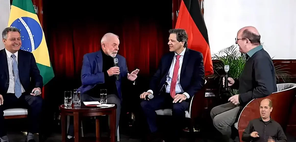 Lula retorna de giro internacional com previsão de viagens só em 2024