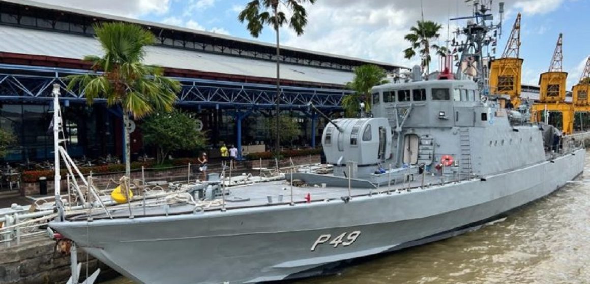 Exposição de navios da Marinha ocorre em Belém