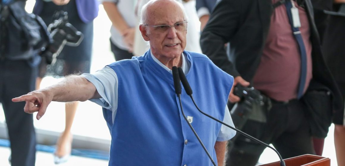 Câmara de SP quer CPI para apurar atuação do padre Julio Lancelloti