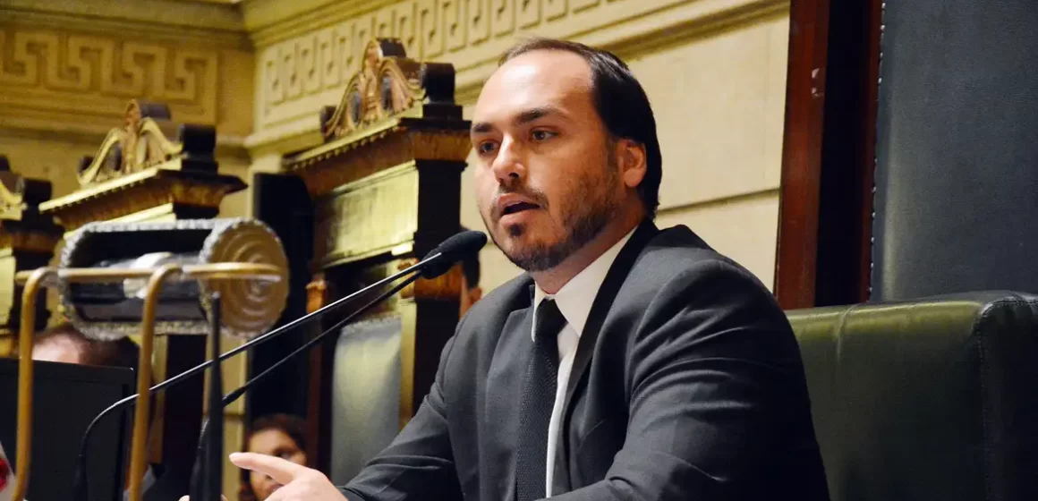 34832477035_554356f0da_o Carlos Bolsonaro é alvo da PF em operação sobre uso irregular da Abin