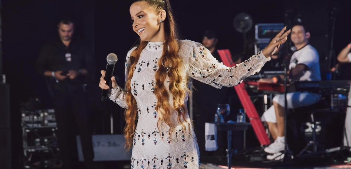 415938130_943752103784035_7933930229859301955_n Cantora Maraisa sofre acidente em Alagoas
