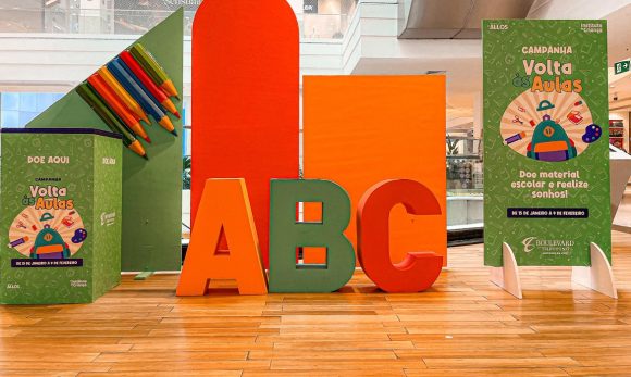 Volta às Aulas: Shoppings de Belém arrecadam materiais escolares para crianças atendidas por instituições na capital