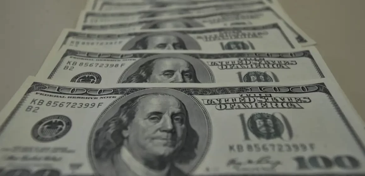 Fortuna dos cinco homens mais ricos do mundo dobrou desde 2020