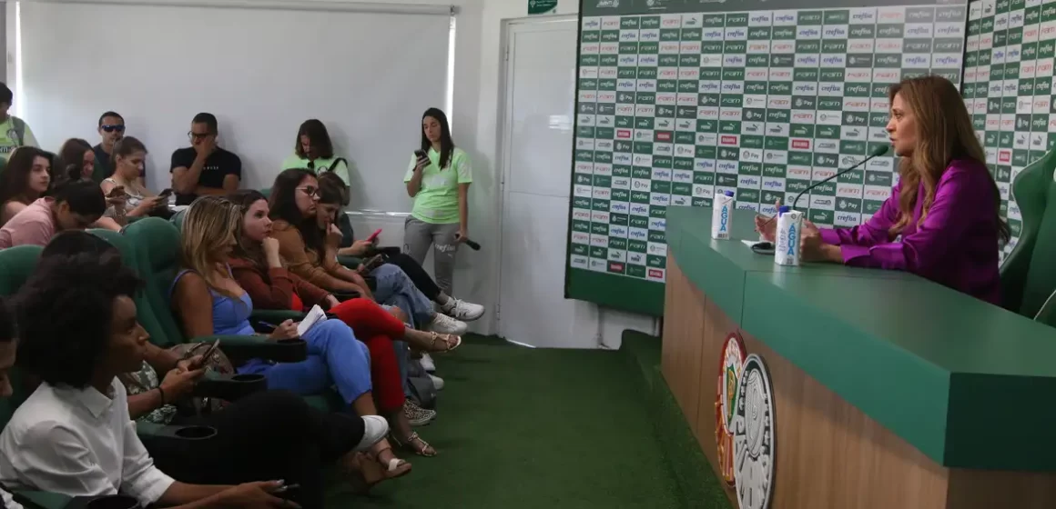 img_1245_0 Palmeiras anuncia Abel Ferreira até 2025 em coletiva só para mulheres