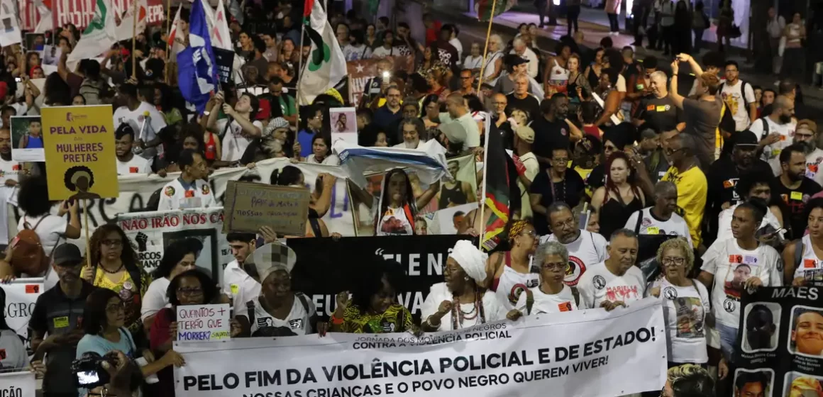 Human Rights Watch: violência policial cresce no Brasil desde 2018