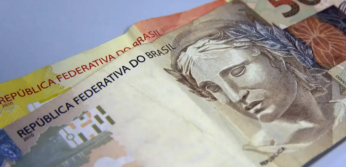 Contribuição do MEI tem novo valor com alta do salário mínimo em 2024