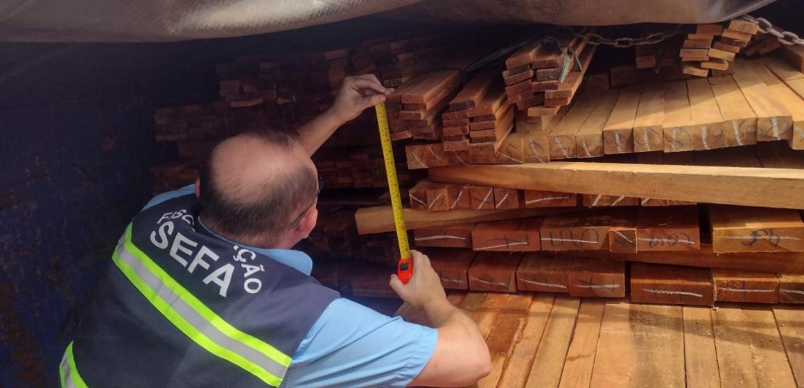 Sefa apreende 32 metros cúbicos de madeira serrada em Dom Eliseu