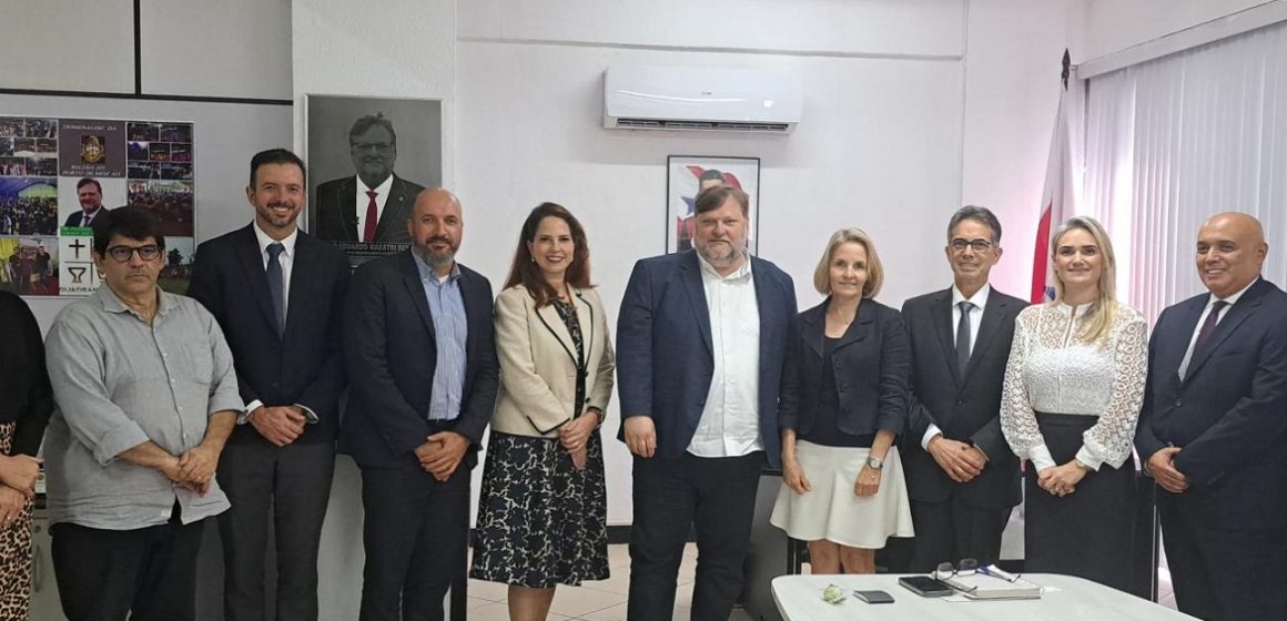 Sedeme discute oportunidades de investimentos com embaixadora da Finlândia