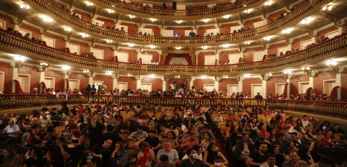 Theatro da Paz terá noite musical e de energia carnavalesca com o Amazônia Jazz Band