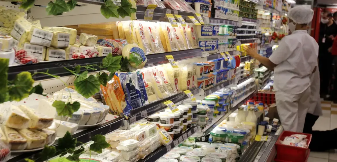 Indústria de alimentos do Brasil gera 70 mil vagas de emprego em 2023