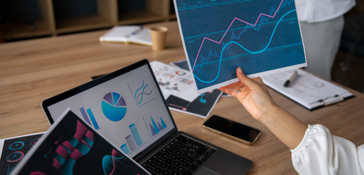 Mercado de softwares: estudo prevê US$ 698 bi em receitas