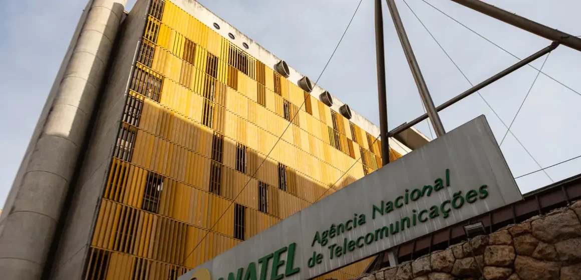 Reclamações sobre telecomunicações caem 24,1% em 2023