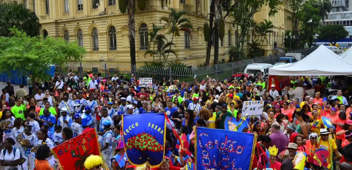 Embatur prevê que o Carnaval 2024 deve atrair 200 mil turistas estrangeiros ao Brasil