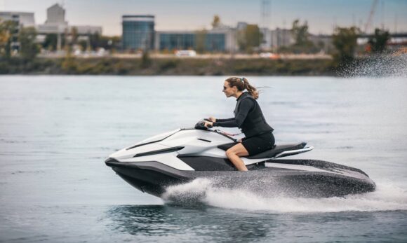 Conheça a Orca, a primeira moto aquática elétrica do mundo