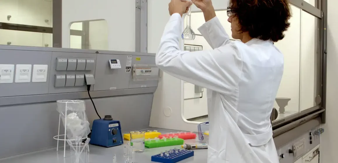 Fiocruz vai dobrar produção de testes de dengue em 2024