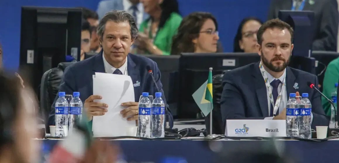 Haddad quer proposta “ambiciosa” para taxação de super-ricos