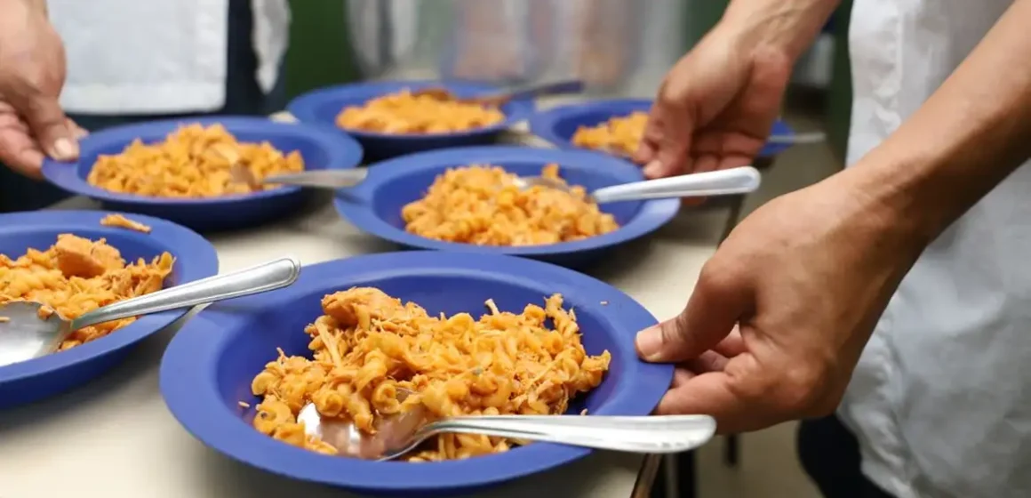 Em 2 anos, 13 milhões de brasileiros deixam de passar fome, diz pesquisa