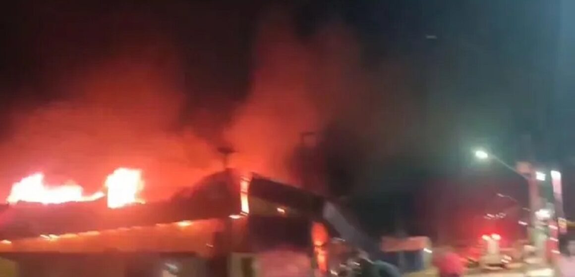 Em Santarém, incêndio destrói supermercado