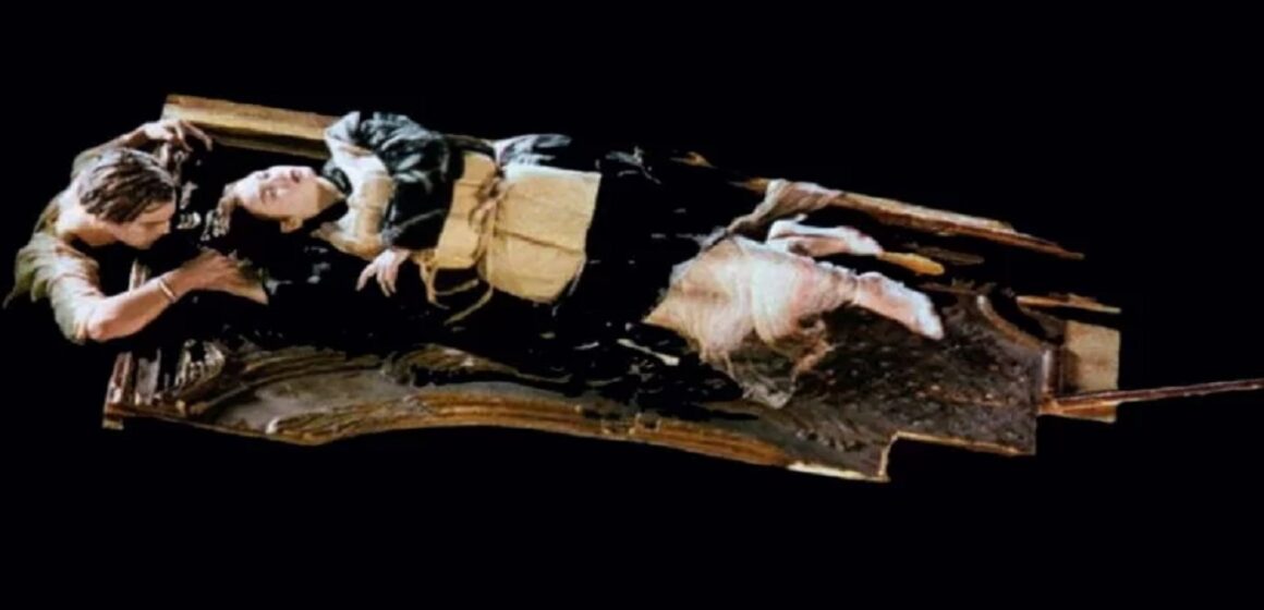 Leilão vende por 3,5 milhões a porta do ‘Titanic’