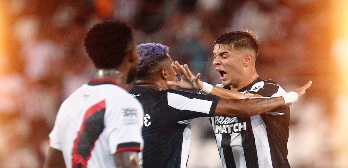 Botafogo derrota o Atlético-GO pelo Brasileirão